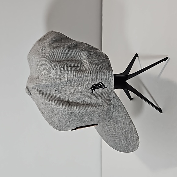 Branded Bills Heather Grey Zoom Snapback Hat Brown NWOT - Picture 3 of 8